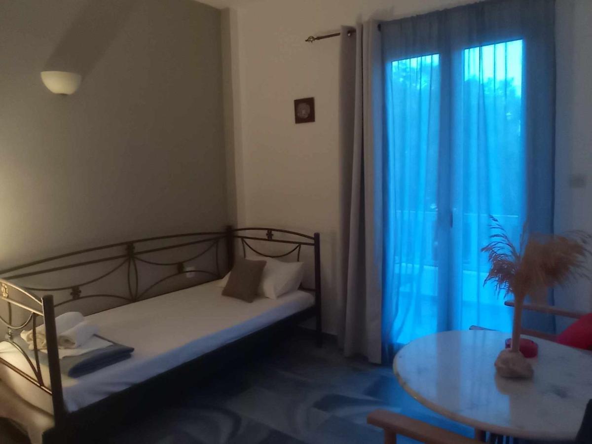 Kantouni Guest House By The Sea Баці Екстер'єр фото