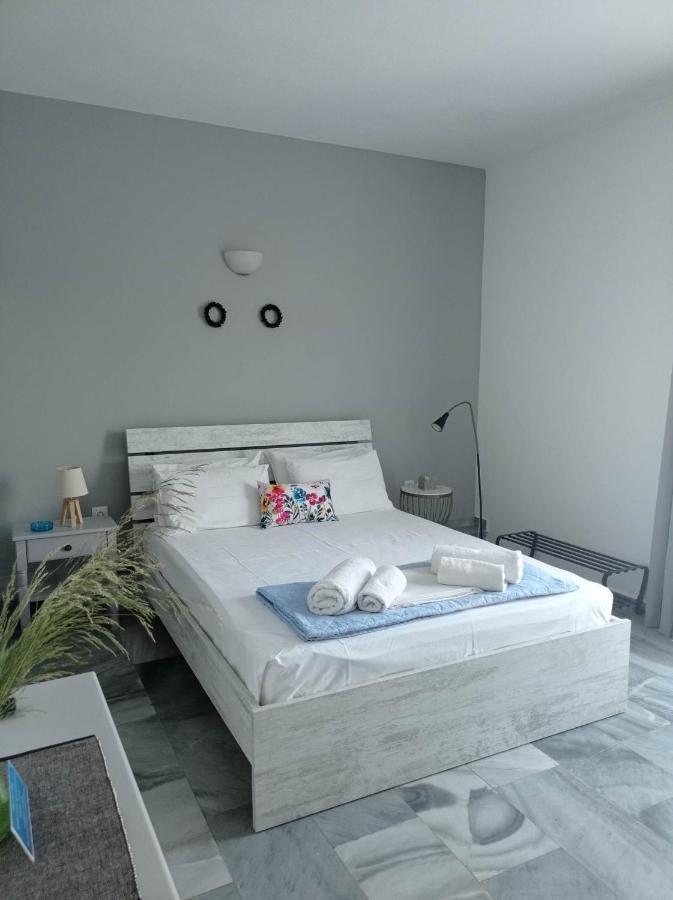 Kantouni Guest House By The Sea Баці Екстер'єр фото