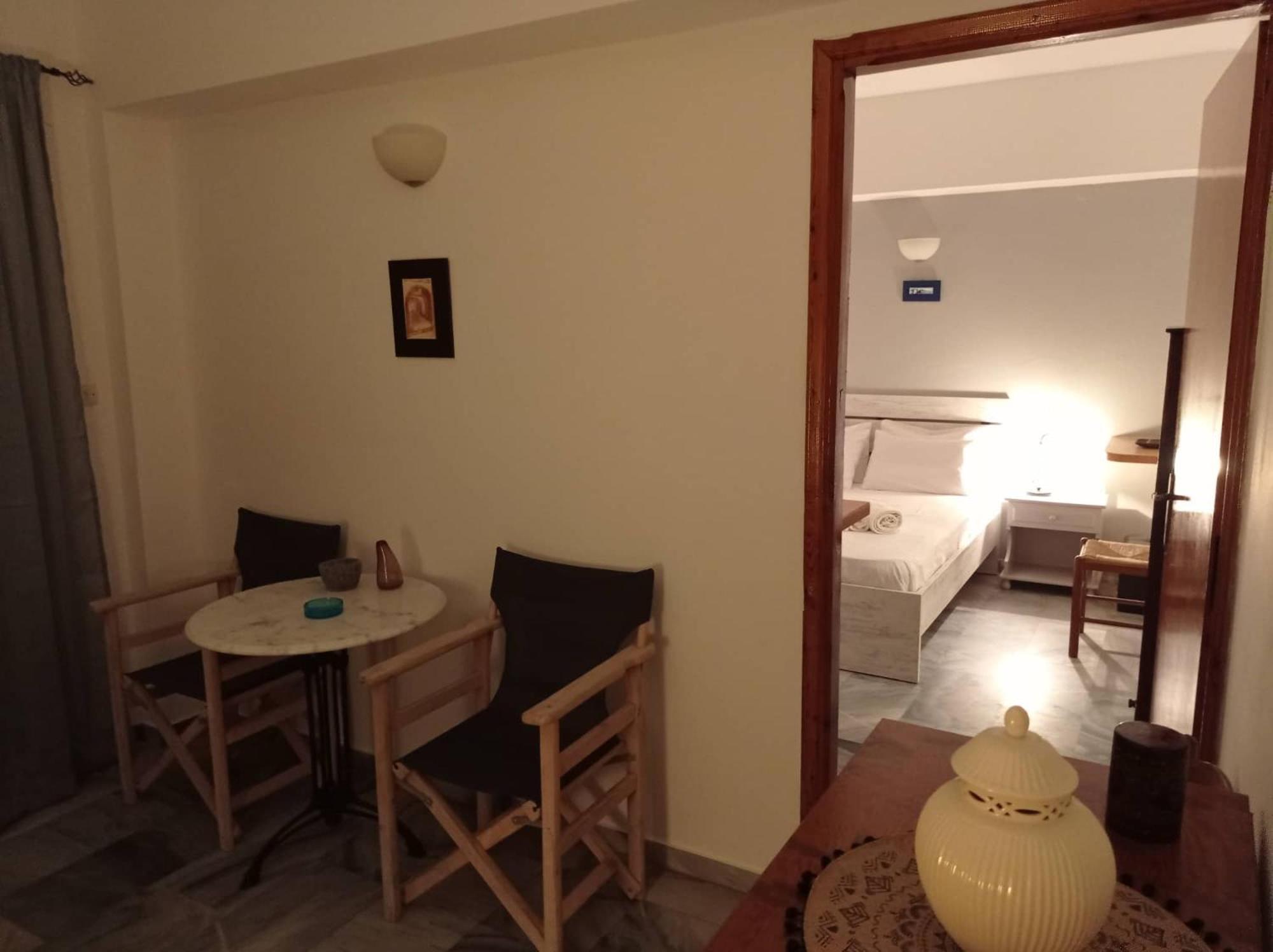 Kantouni Guest House By The Sea Баці Екстер'єр фото