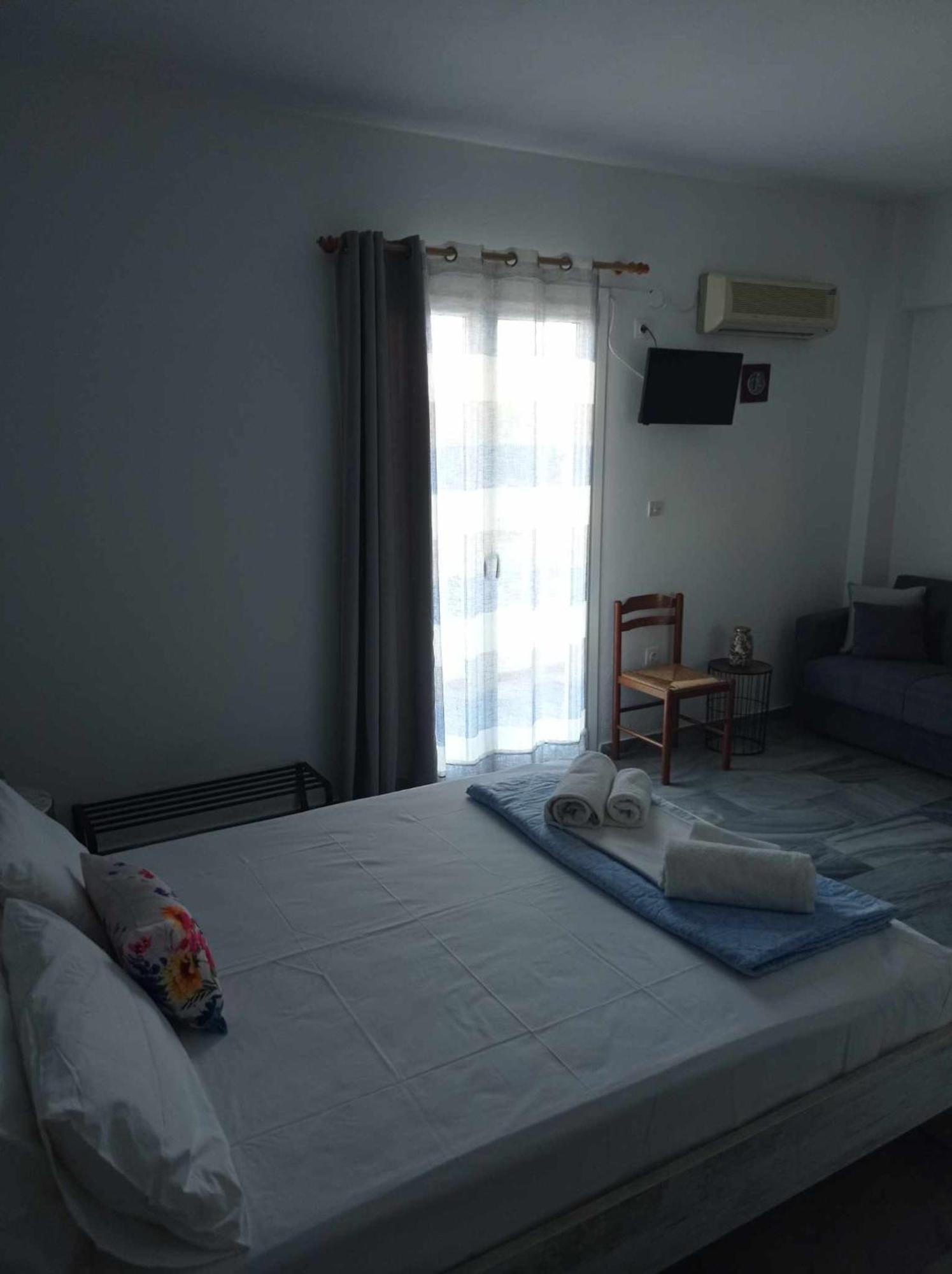 Kantouni Guest House By The Sea Баці Номер фото