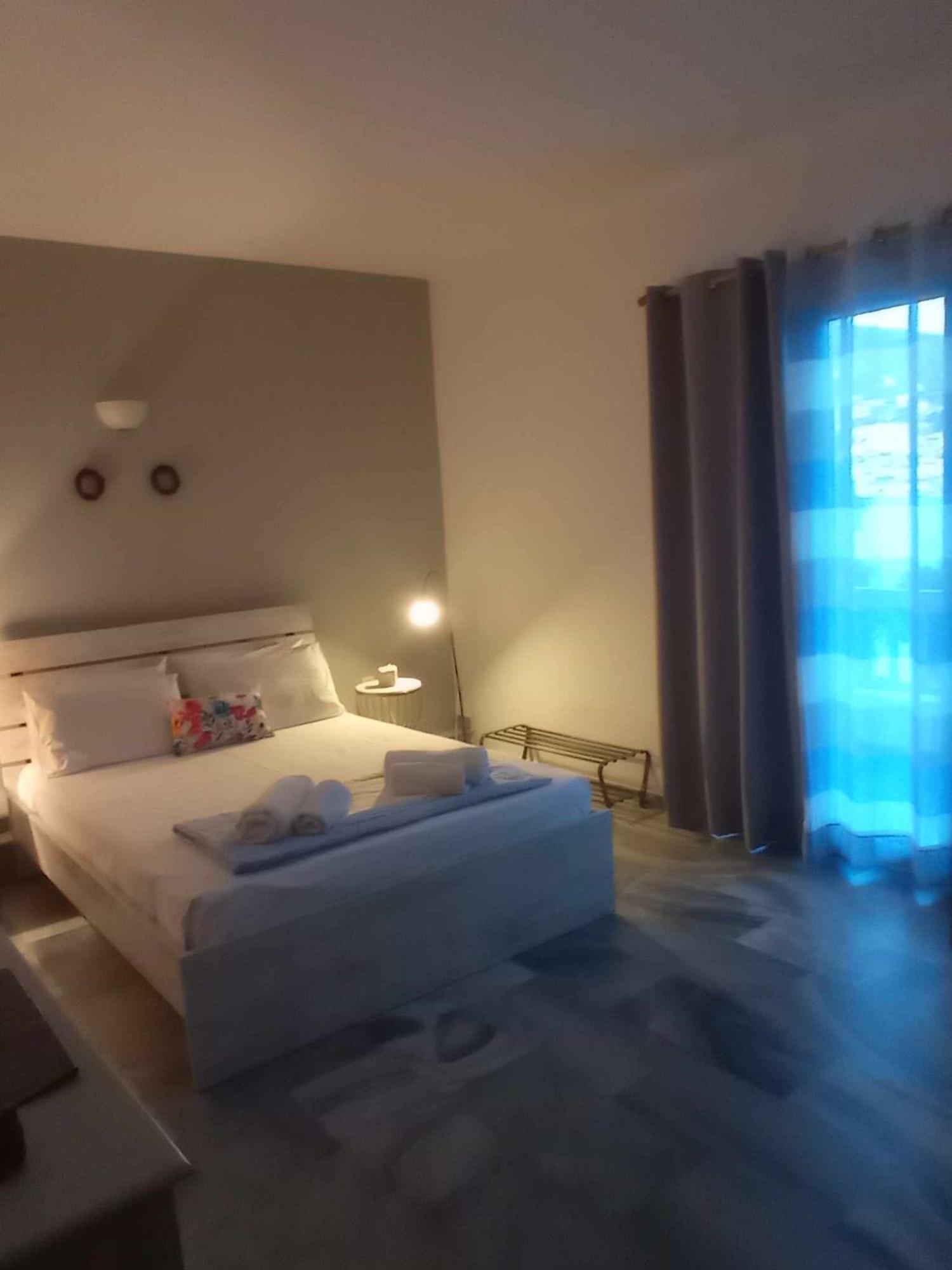 Kantouni Guest House By The Sea Баці Номер фото
