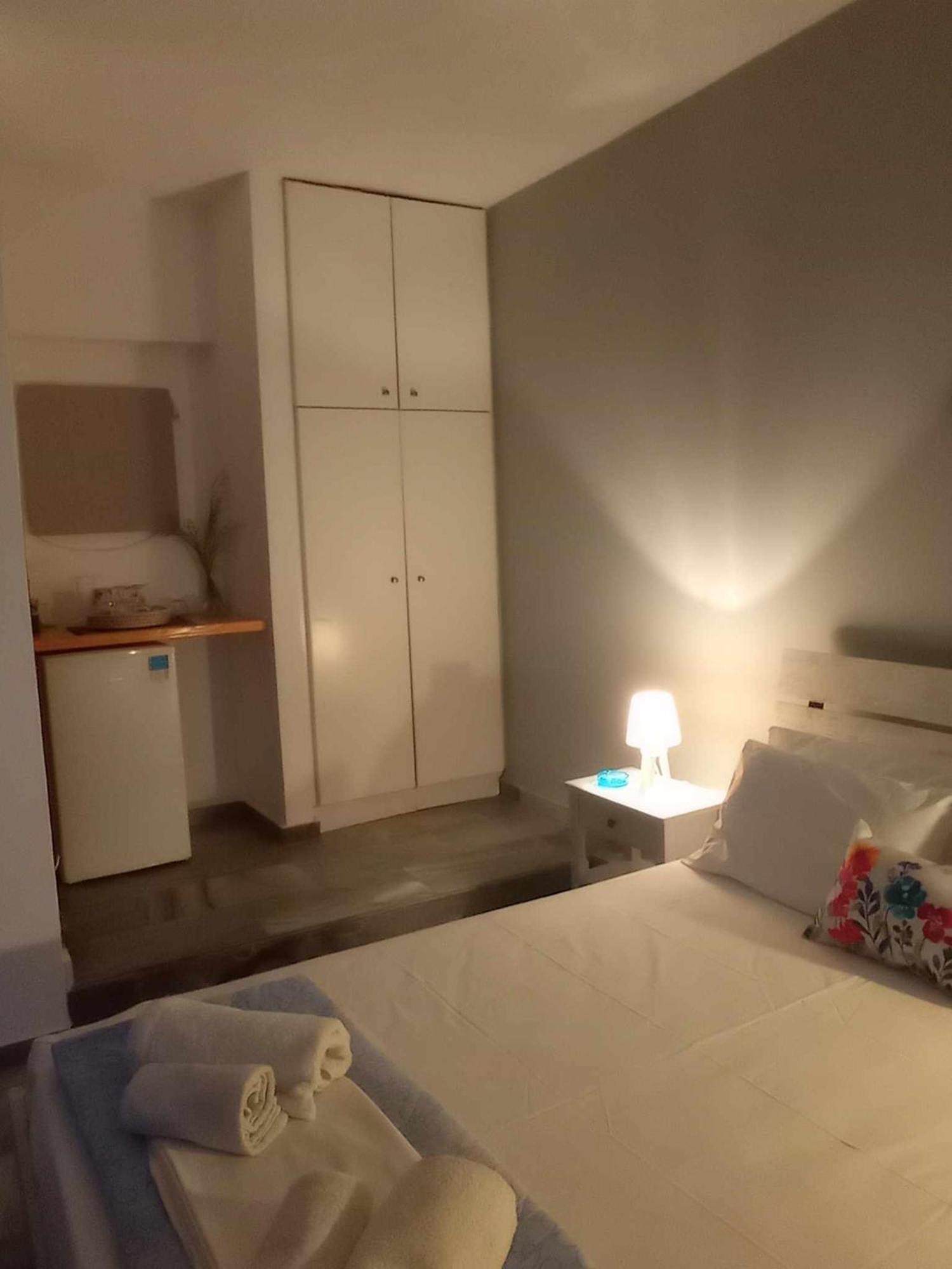 Kantouni Guest House By The Sea Баці Номер фото
